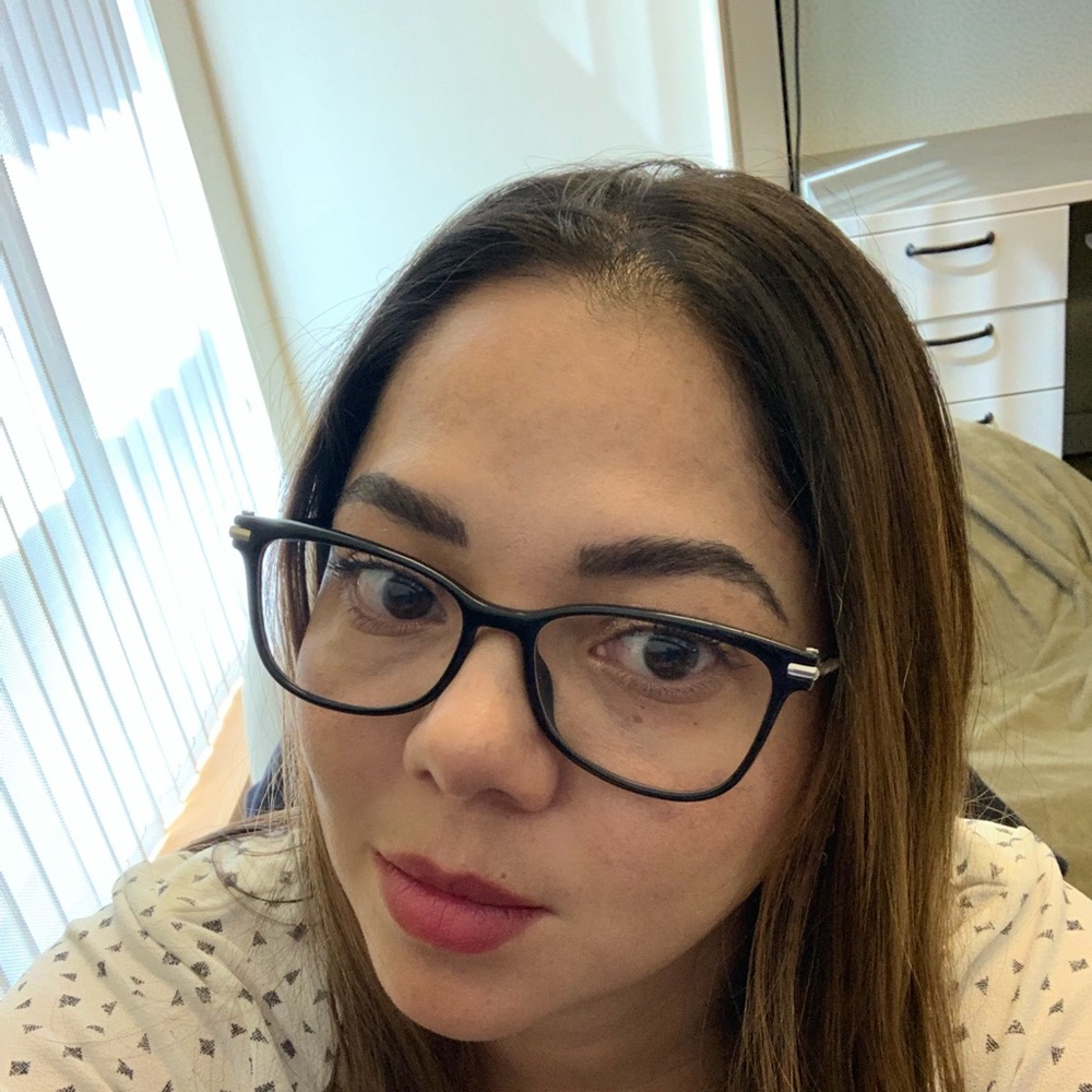 Meet your Posher, Dalia